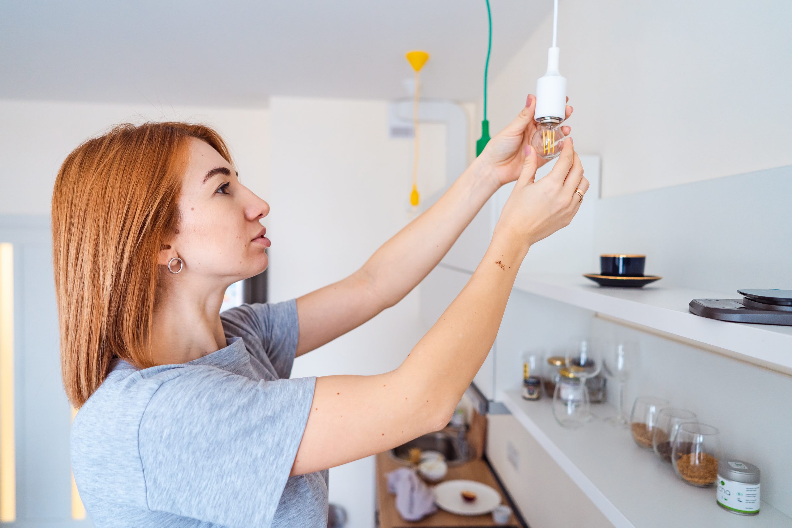 Señales de Que Necesitas Revisar el Sistema Eléctrico de tu Casa